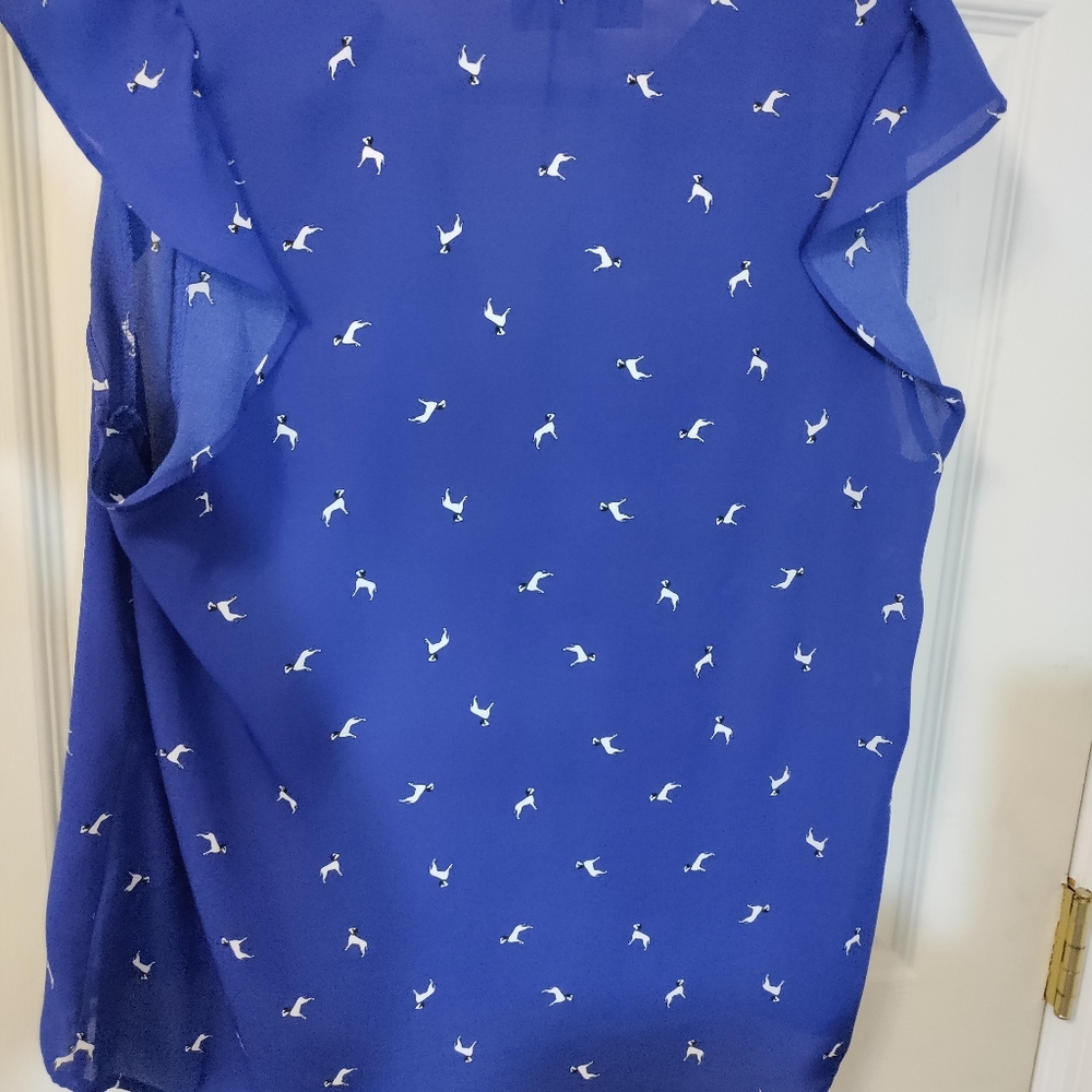 Blue blouse with dogs 🐕 - Picture 2 of 5